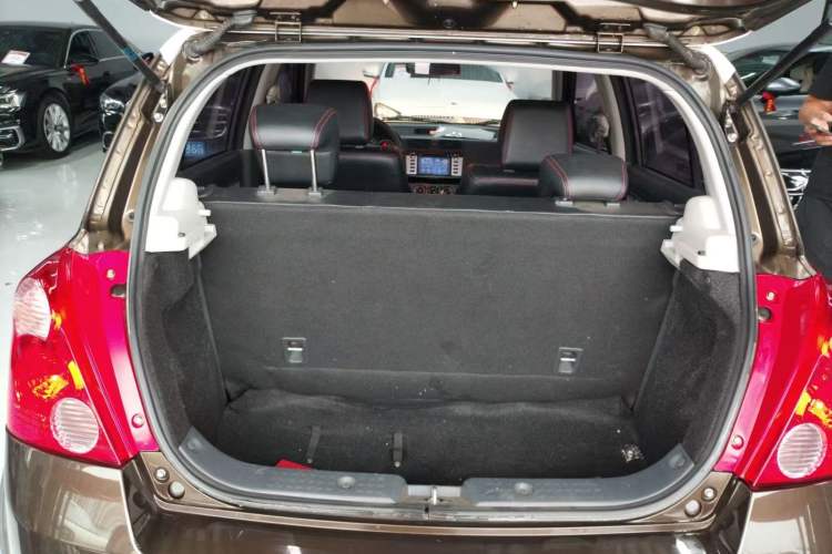 Used Suzuki Swift 2013 1.5L Automatic 20th Anniversary Limited Edition Interior 4