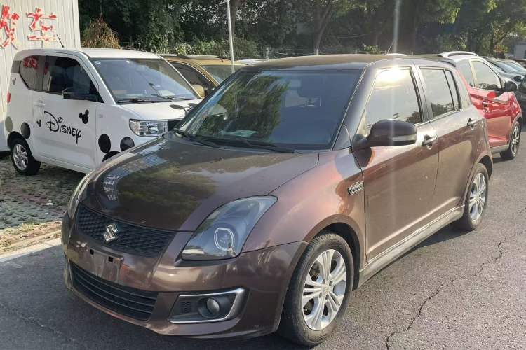 Used Suzuki Swift 2013 1.5L Manual Standard Edition Left Front Headlight