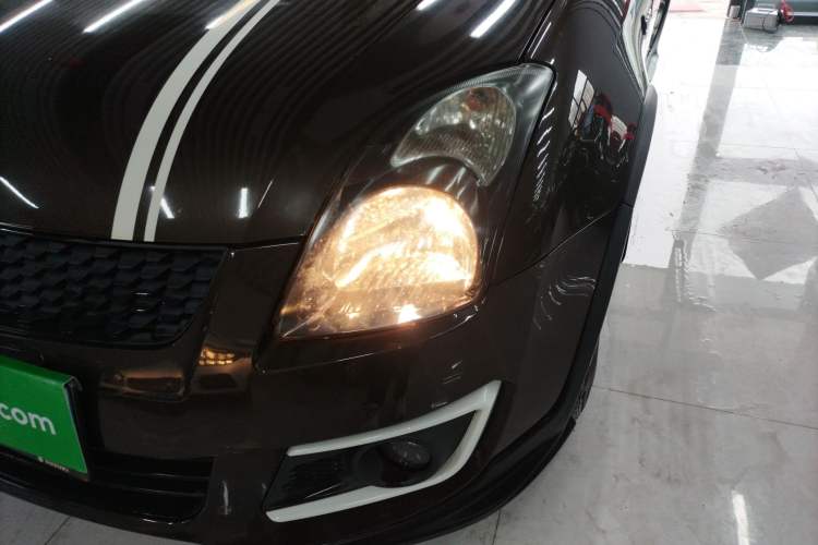 Used Suzuki Swift 2013 1.5L Automatic 20th Anniversary Limited Edition Left Front Headlight
