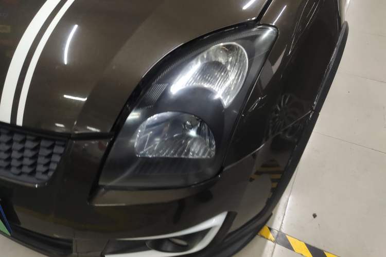 Used Suzuki Swift 2013 1.5L Manual 20th Anniversary Limited Edition Left Front Headlight