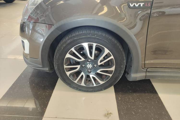 Used Suzuki Swift 2013 1.5L Automatic Sport Edition Left Front Wheel Hub