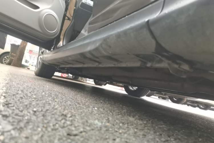 Used Suzuki Swift 2013 1.5L Automatic 20th Anniversary Limited Edition Left Side Sill