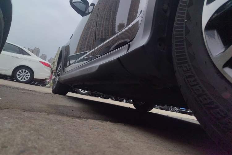 Used Suzuki Swift 2013 1.5L Automatic 20th Anniversary Limited Edition Left Side Sill