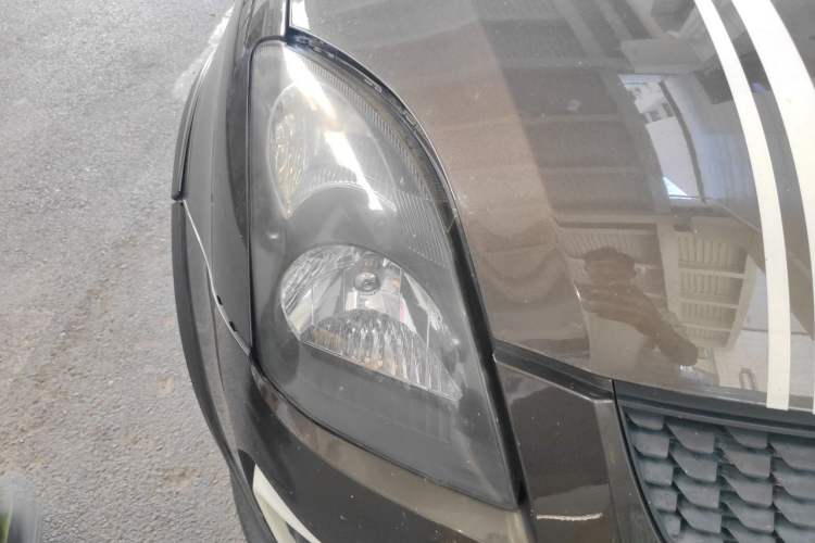 Used Suzuki Swift 2013 1.5L Automatic 20th Anniversary Limited Edition Right Front Headlight