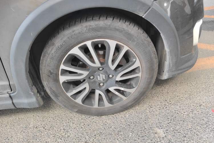 Used Suzuki Swift 2013 1.5L Automatic 20th Anniversary Limited Edition Right Front Wheel Hub