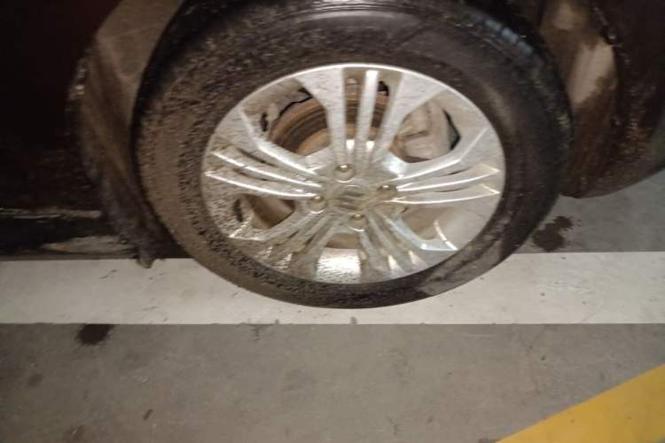 Used Suzuki Swift 2013 1.5L Manual Standard Edition Right Front Wheel Hub