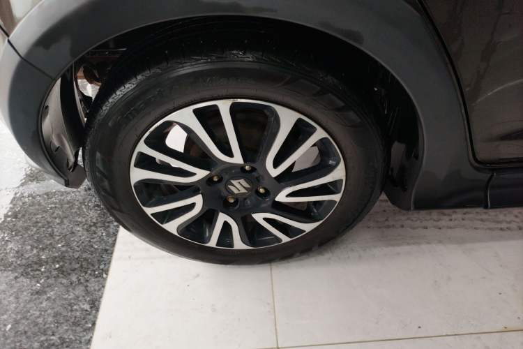 Used Suzuki Swift 2013 1.5L Automatic 20th Anniversary Limited Edition Right Rear Wheel Hub