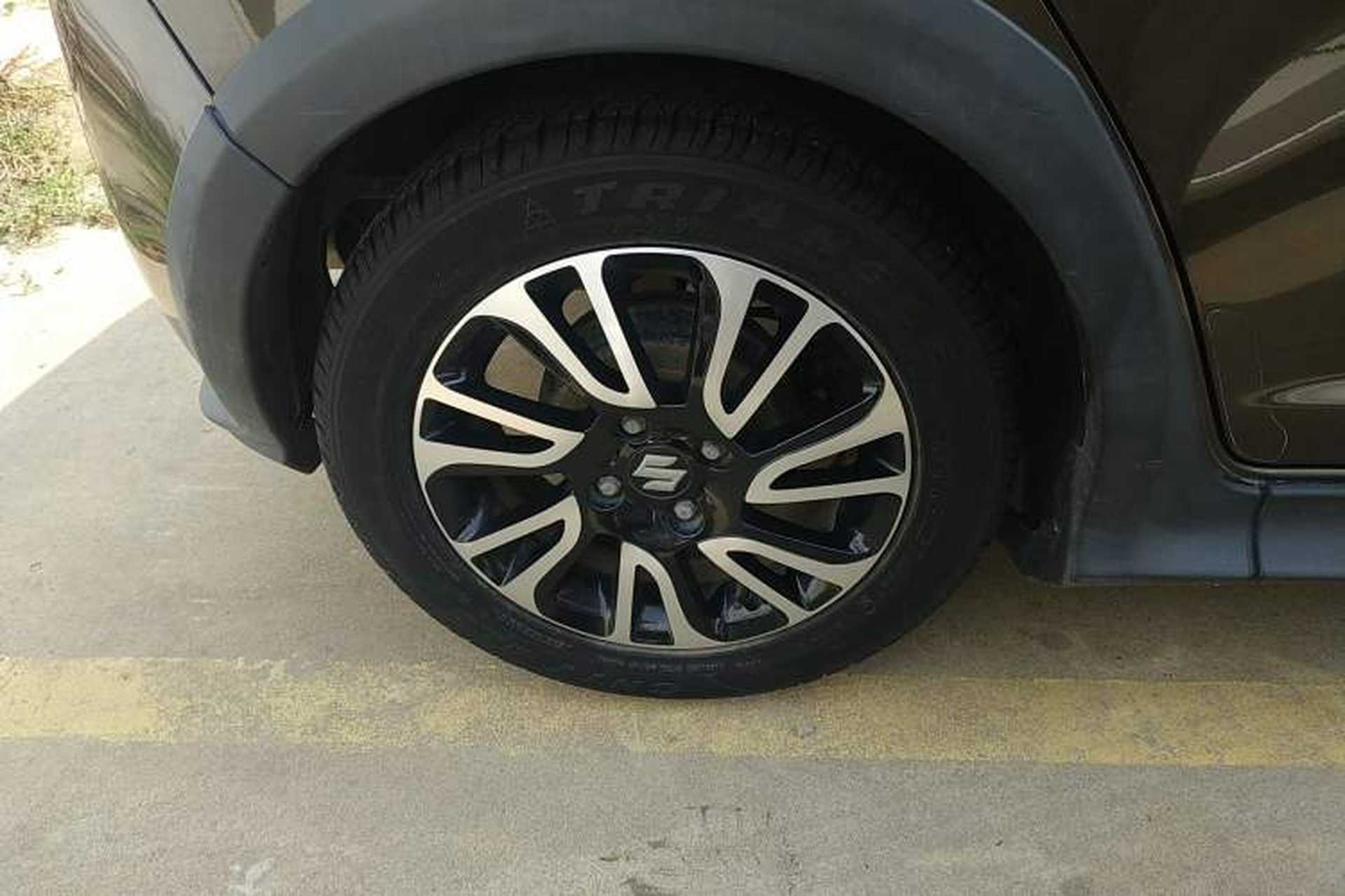 Used Suzuki Swift 2013 1.5L Manual 20th Anniversary Limited Edition Right Rear Wheel Hub