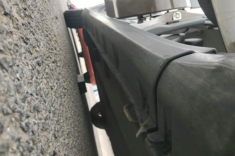 Used Suzuki Swift 2013 1.5L Manual 20th Anniversary Limited Edition Right Side Sill