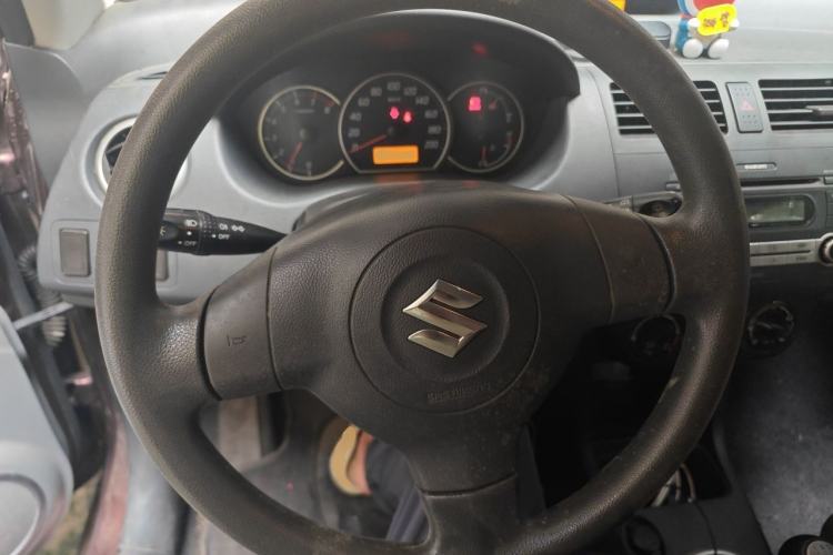Used Suzuki Swift 2013 1.5L Manual Standard Edition Steering Wheel