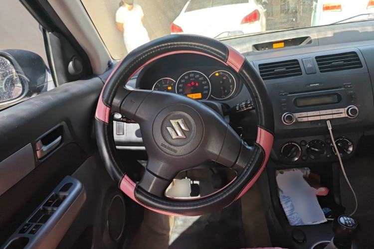 Used Suzuki Swift 2013 1.5L Manual Standard Edition Steering Wheel