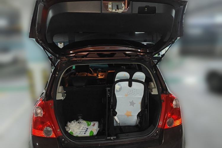 Used Suzuki Swift 2013 1.5L Manual Standard Edition Trunk