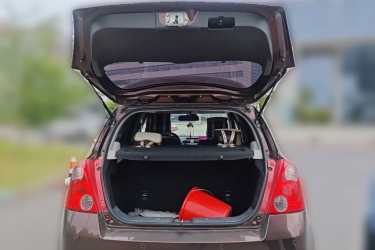 Used Suzuki Swift 2013 1.5L Manual Standard Edition Trunk