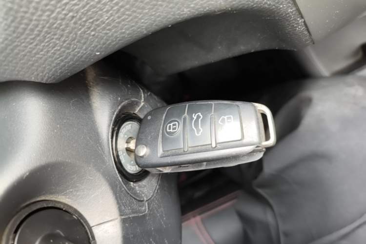 Used Suzuki Swift 2013 1.5L Manual 20th Anniversary Limited Edition Vehicle Key