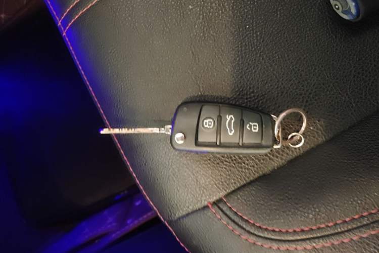 Used Suzuki Swift 2013 1.5L Automatic Sport Edition Vehicle Key