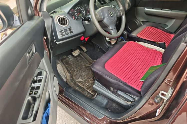 Used Suzuki Swift 2013 1.5L Automatic Standard Edition Driver Seat