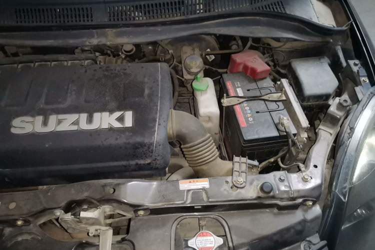 Used Suzuki Swift 2013 1.5L Manual 20th Anniversary Limited Edition Engine Bay Left