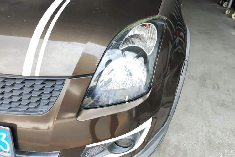 Used Suzuki Swift 2013 1.5L Automatic 20th Anniversary Limited Edition Left Front Headlight