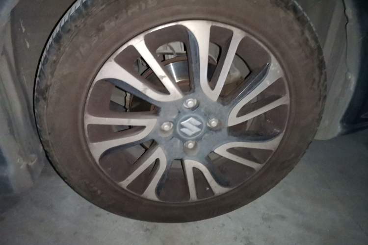 Used Suzuki Swift 2013 1.5L Manual 20th Anniversary Limited Edition Right Front Wheel Hub