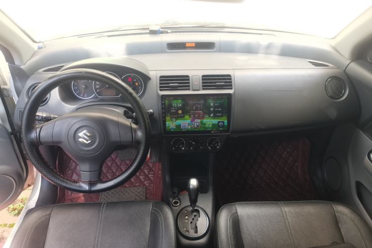 Used Suzuki Swift 2013 1.5L Automatic Standard Edition Center Console