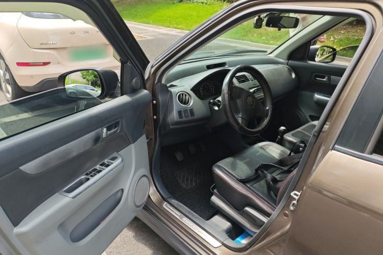 Used Suzuki Swift 2013 1.5L Manual Standard Edition Driver Seat