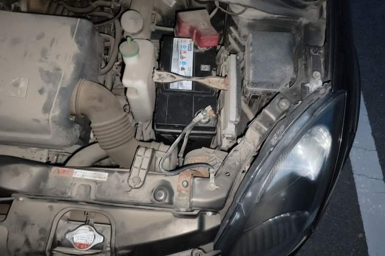 Used Suzuki Swift 2013 1.5L Automatic 20th Anniversary Limited Edition Engine Bay Left