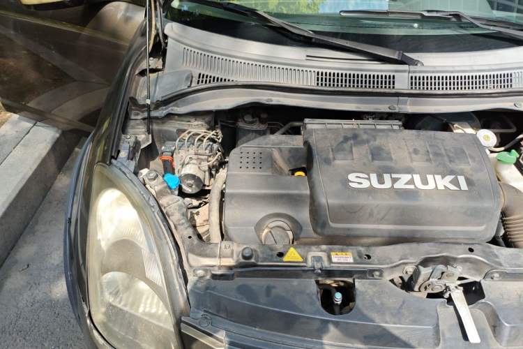 Used Suzuki Swift 2013 1.5L Manual Standard Edition Engine Bay Right