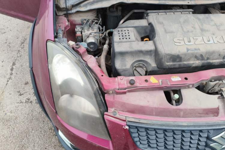 Used Suzuki Swift 2013 1.5L Manual 20th Anniversary Limited Edition Engine Bay Right