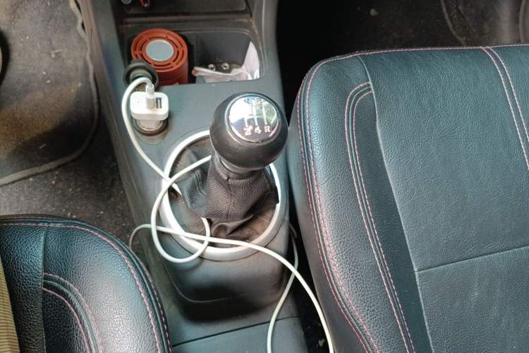 Used Suzuki Swift 2013 1.5L Manual 20th Anniversary Limited Edition Gear Lever