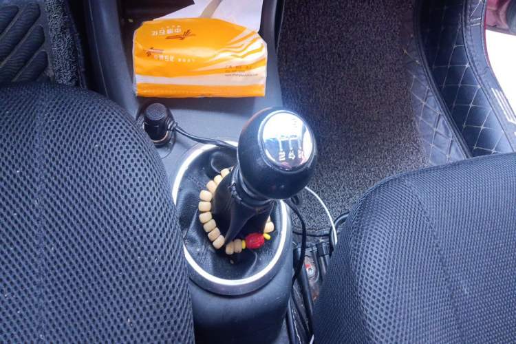 Used Suzuki Swift 2013 1.5L Manual 20th Anniversary Limited Edition Gear Lever
