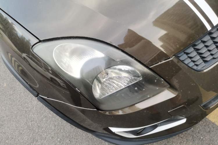 Used Suzuki Swift 2013 1.5L Automatic Standard Edition Right Front Headlight