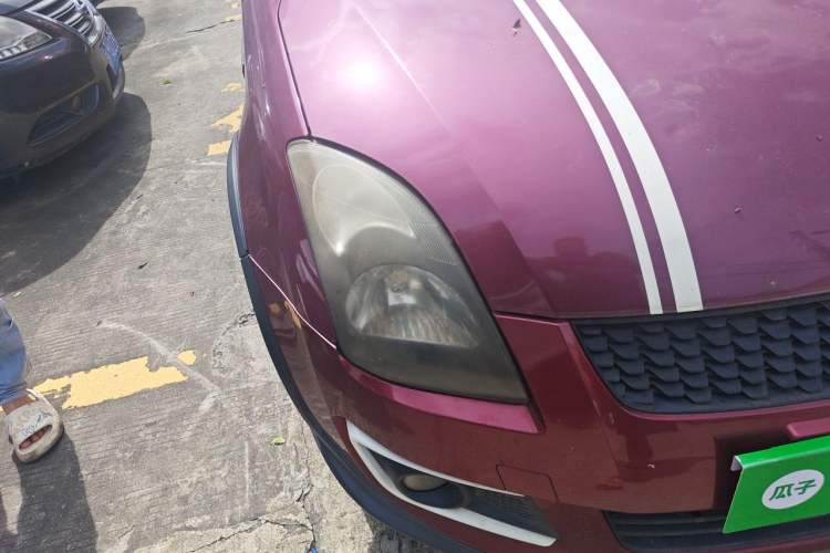 Used Suzuki Swift 2013 1.5L Manual 20th Anniversary Limited Edition Right Front Headlight