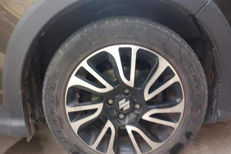 Used Suzuki Swift 2013 1.5L Automatic 20th Anniversary Limited Edition Right Front Wheel Hub