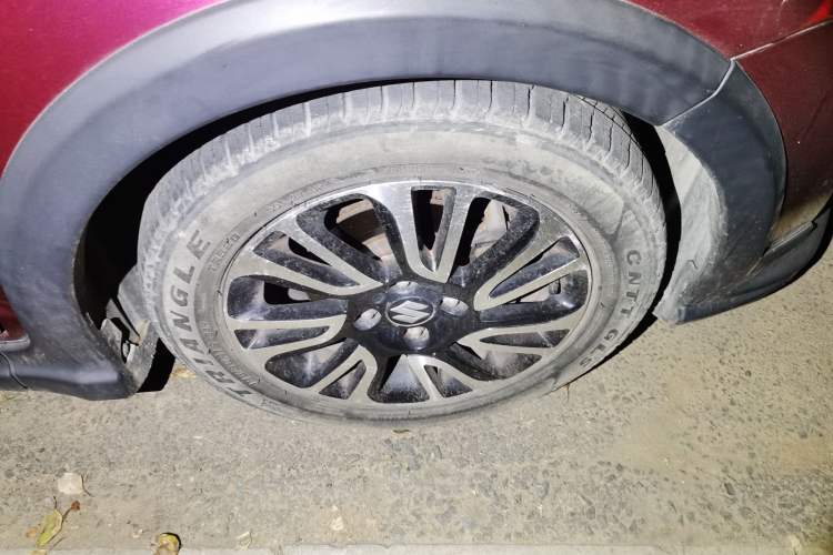 Used Suzuki Swift 2013 1.5L Automatic 20th Anniversary Limited Edition Right Front Wheel Hub