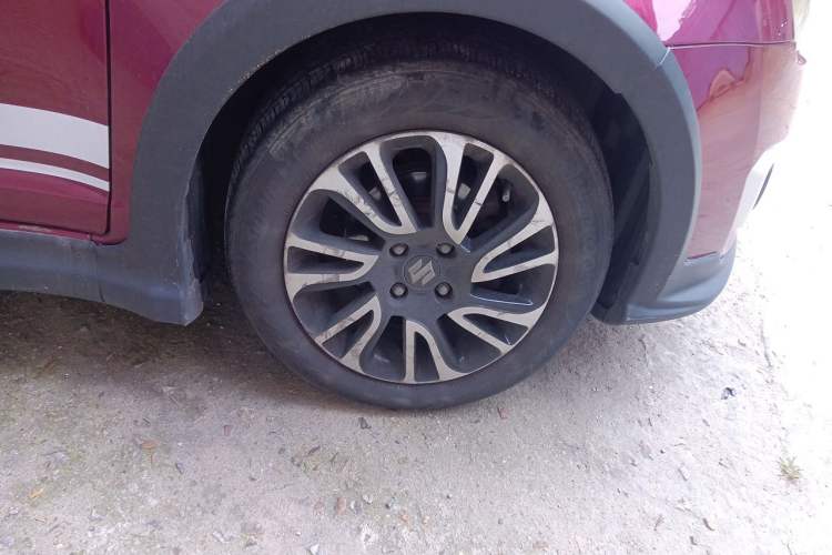Used Suzuki Swift 2013 1.5L Manual 20th Anniversary Limited Edition Right Front Wheel Hub