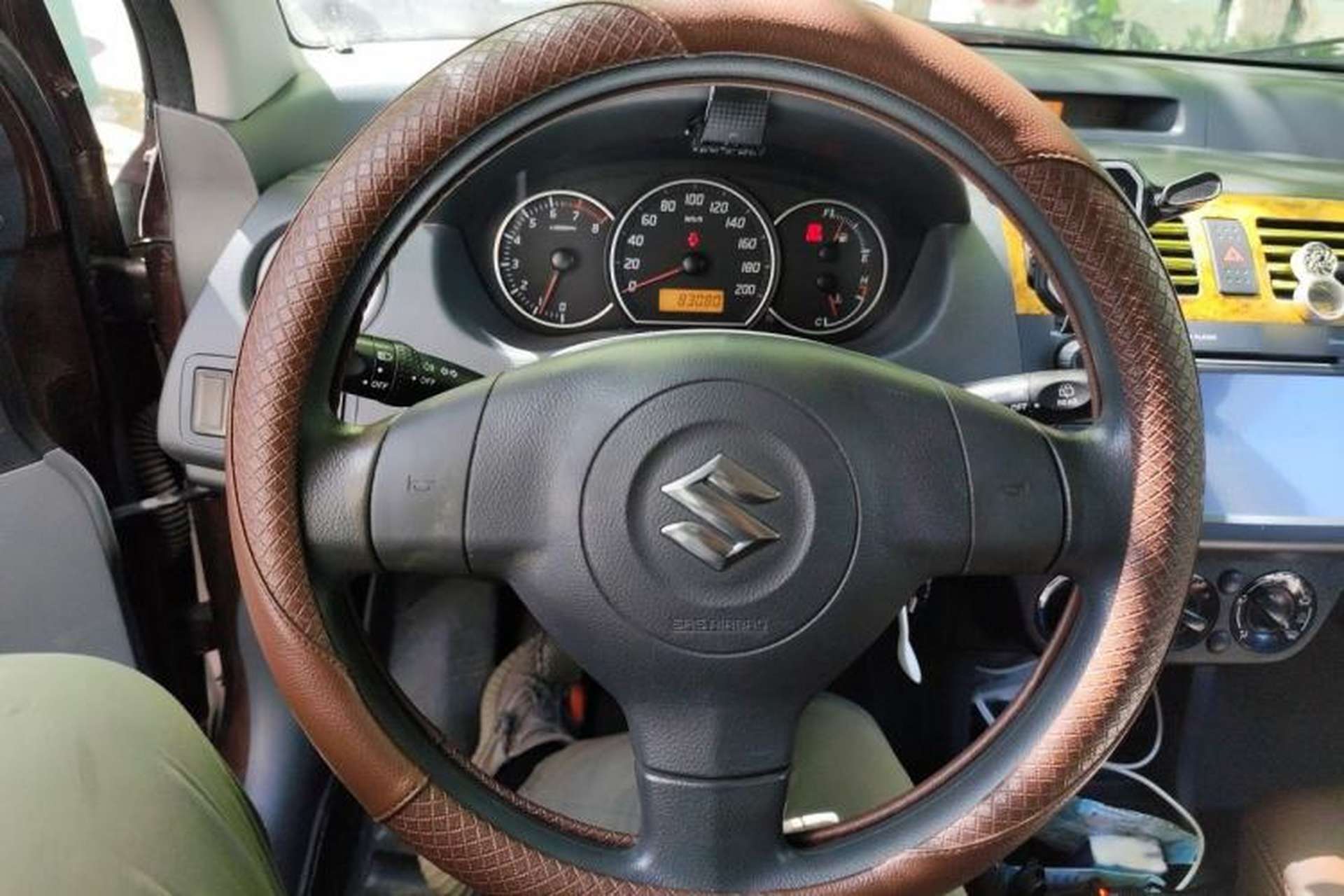 Used Suzuki Swift 2013 1.5L Manual Standard Edition Steering Wheel