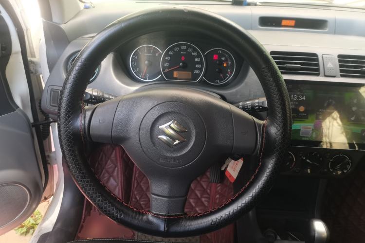 Used Suzuki Swift 2013 1.5L Automatic Standard Edition Steering Wheel
