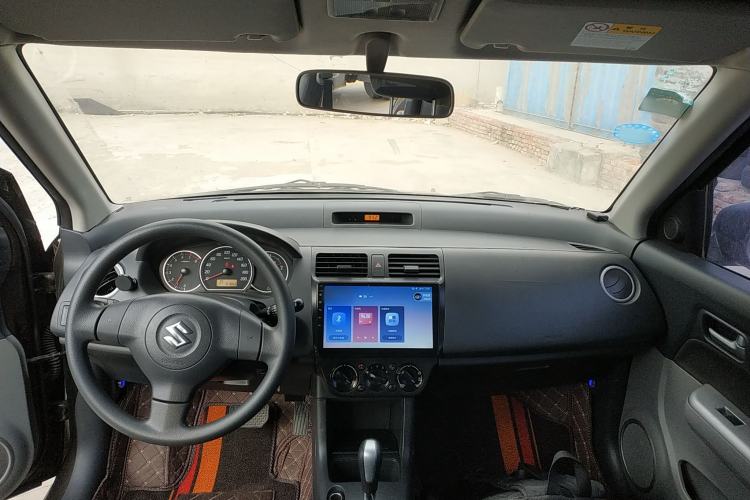 Used Suzuki Swift 2013 1.5L Automatic 20th Anniversary Limited Edition Center Console