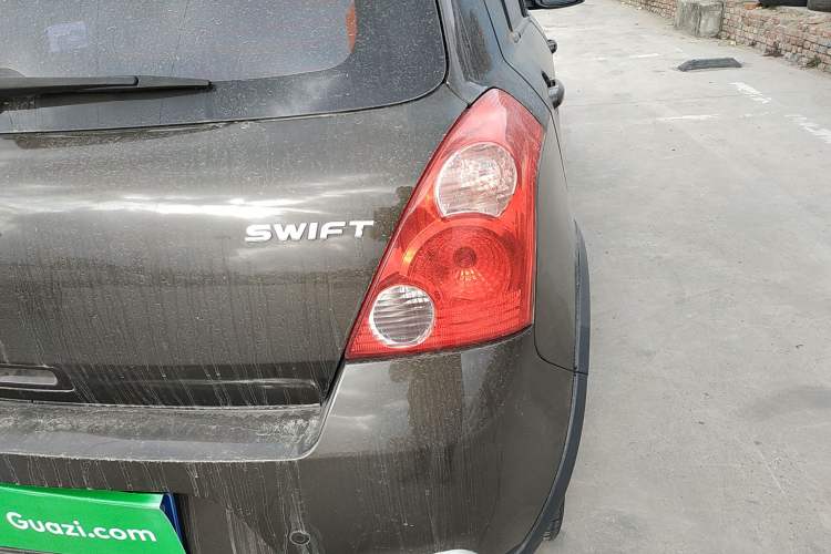 Used Suzuki Swift 2013 1.5L Automatic 20th Anniversary Limited Edition Exterior 2