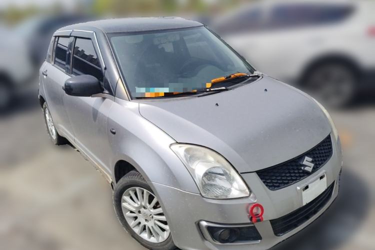 Used Suzuki Swift 2013 1.3L Manual Value Edition Front Right 45 Deg