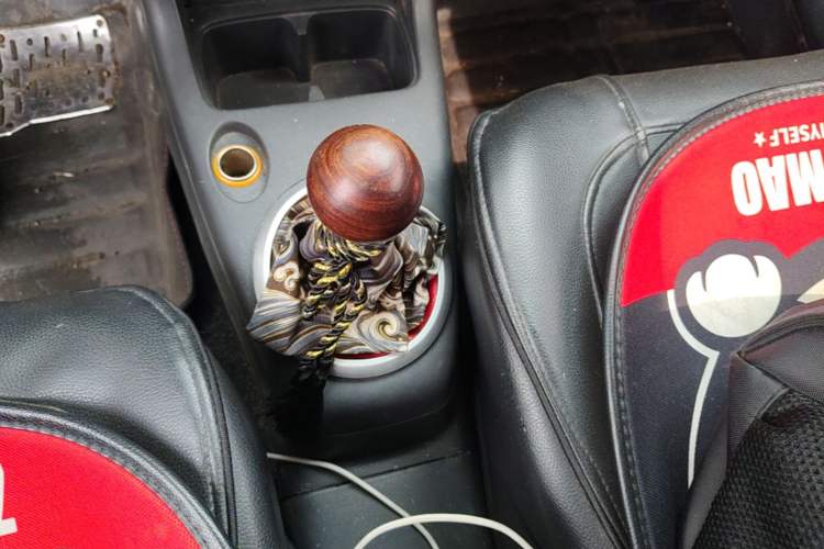 Used Suzuki Swift 2013 1.3L Manual Value Edition Gear Lever