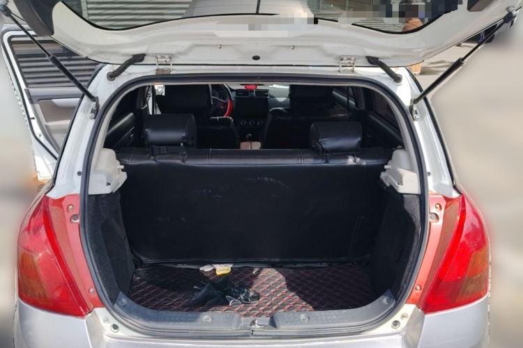 Used Suzuki Swift 2013 1.3L Manual Value Edition Trunk