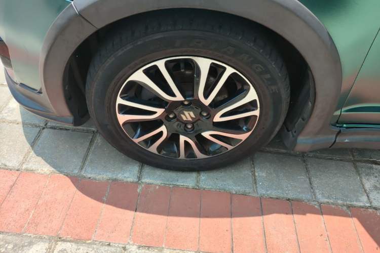 Used Suzuki Swift 2013 1.5L Automatic 20th Anniversary Limited Edition Left Front Wheel Hub