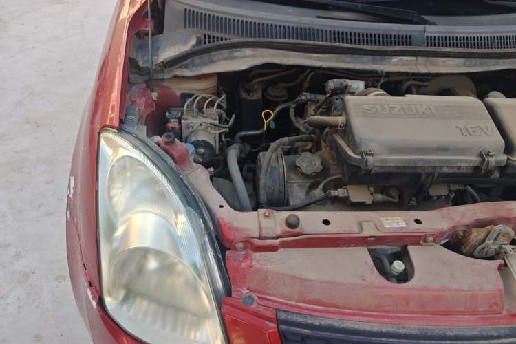 Used Suzuki Swift 2013 1.3L Manual Value Edition Engine Bay Right