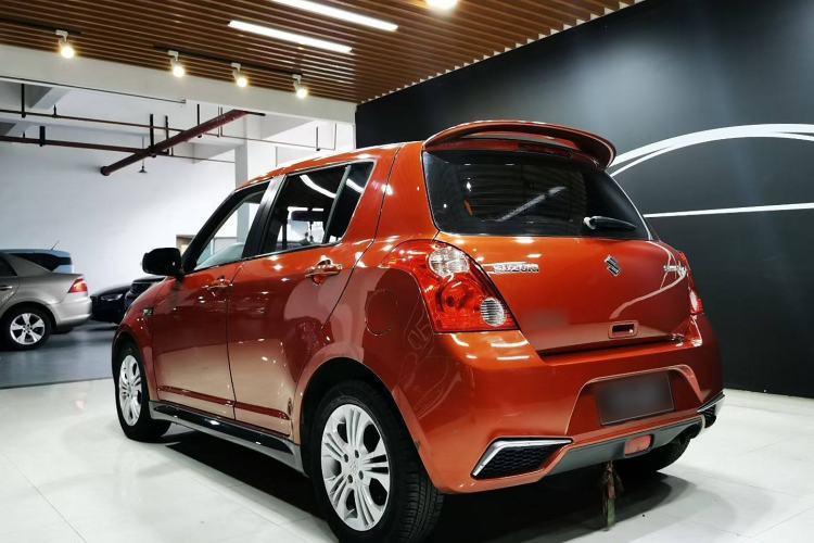 Used Suzuki Swift 2013 1.5L Automatic Standard Edition Exterior 3
