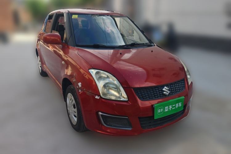 Used Suzuki Swift 2013 1.3L Manual Value Edition Front Right 45 Deg