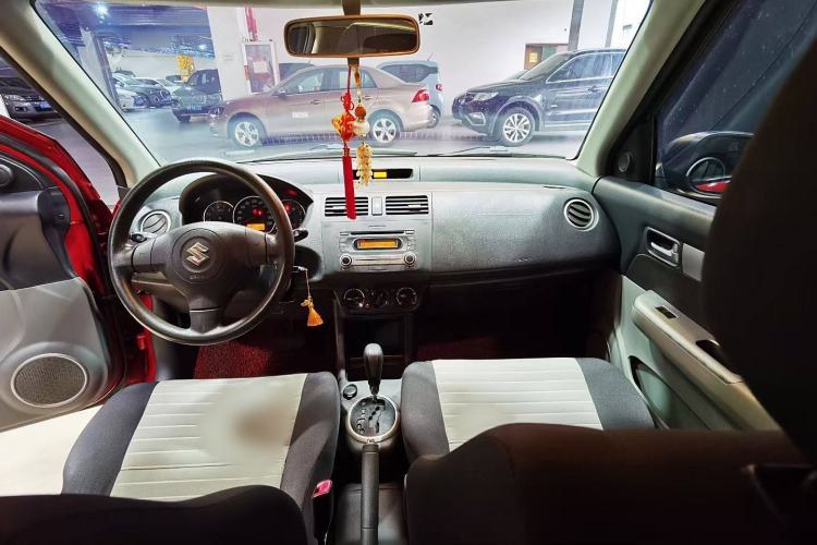 Used Suzuki Swift 2013 1.5L Automatic Standard Edition Interior 1