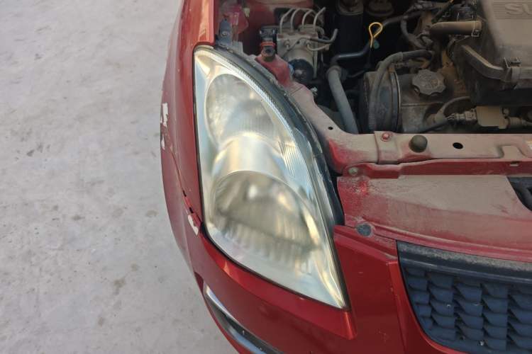 Used Suzuki Swift 2013 1.3L Manual Value Edition Right Front Headlight