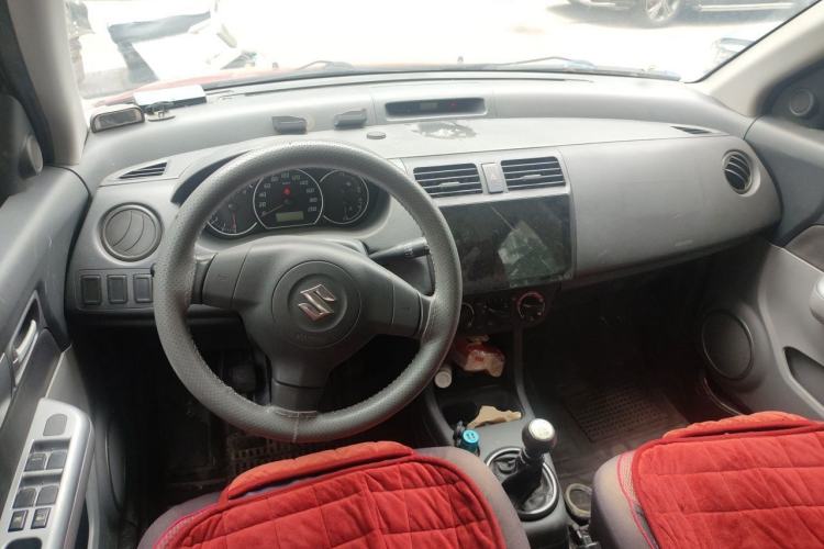 Used Suzuki Swift 2013 1.3L Manual Value Edition Center Console