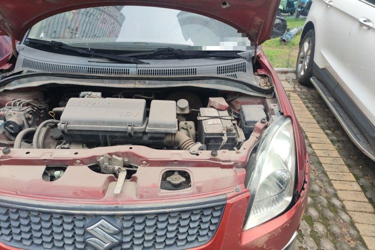Used Suzuki Swift 2013 1.3L Manual Value Edition Engine Bay Left